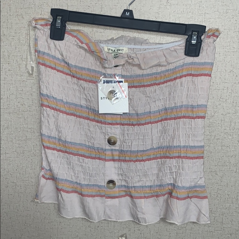 Strapless striped colored shirt